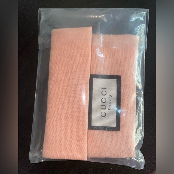 Gucci Beauty Pouch and Comb
Gift Set - Picture 1 of 11